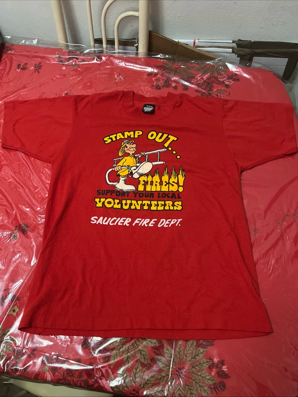 VTG 90’s ScreenStars Tag Stamp out Fires FireFighter TShirt L Single Stitch Red